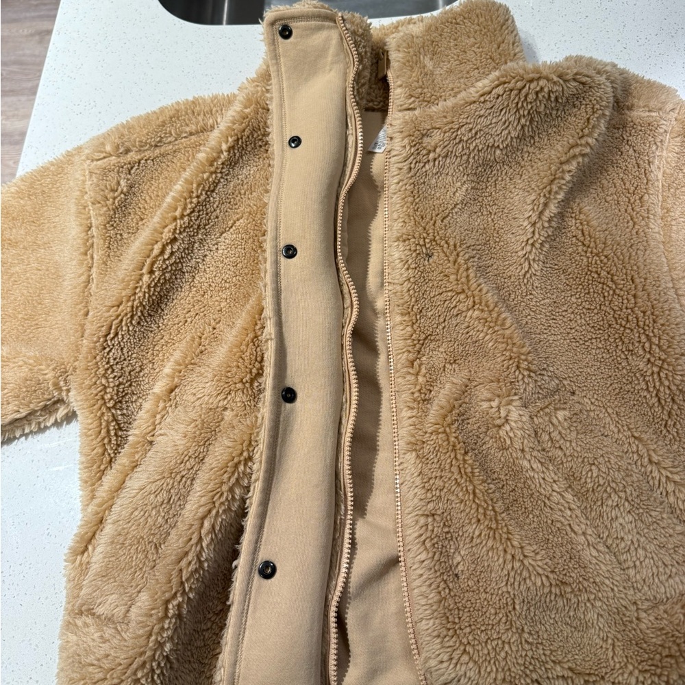 NWOT - ALO Yoga Sherpa Varsity Jacket in Camel - Picture 9 of 12